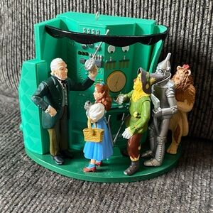 Wizard of Oz Hallmark Ornament 2012